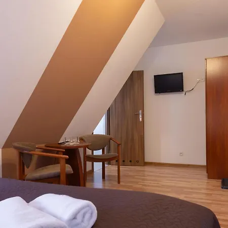 Czerwone Wierchy - Przy Stoku Narciarskim - Sauna I Jacuzzi Wliczone W Cene Pobytu Panzió 3*