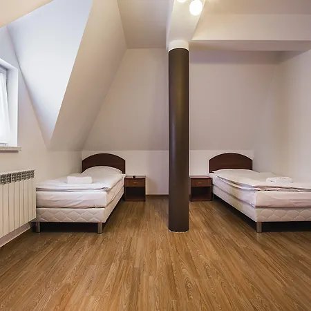 Czerwone Wierchy - Przy Stoku Narciarskim - Sauna I Jacuzzi Wliczone W Cene Pobytu فندق مبيت وإفطار بيالكا تاترزانسكا