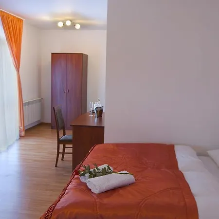Panzió Czerwone Wierchy - Sauna I Jacuzzi Wliczone W Cene Pobytu!