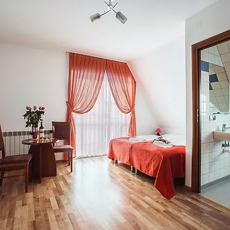 Panzió Czerwone Wierchy - Sauna I Jacuzzi Wliczone W Cene Pobytu! Białka Tatrzańska
